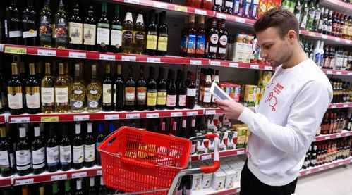 盧布匯率擊穿80 俄羅斯,危機重重